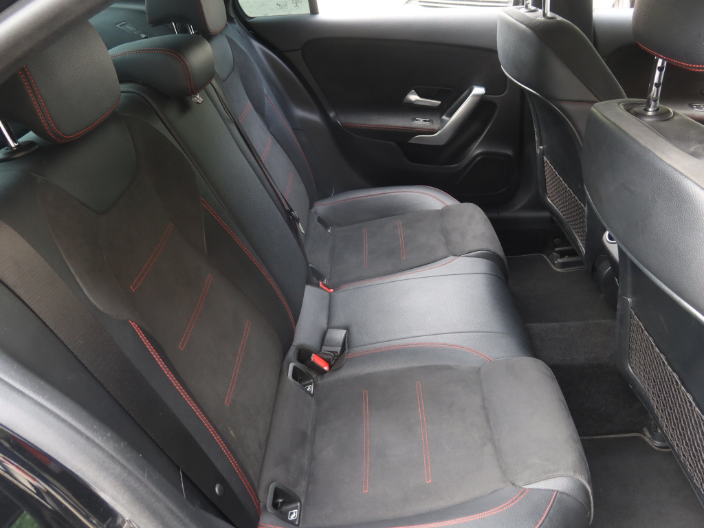 Mercedes-Benz A