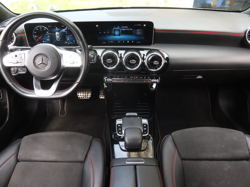 Mercedes-Benz A