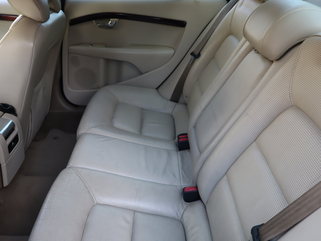 Volvo S80