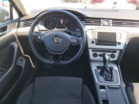 Volkswagen Passat - 2015
