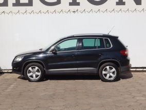 Volkswagen Tiguan - 2011