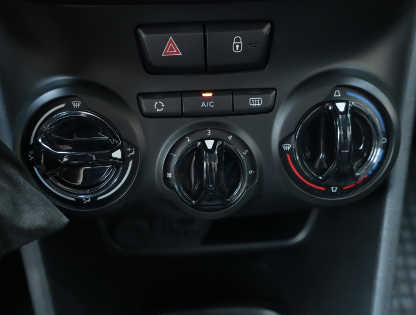 Peugeot 208, 2017