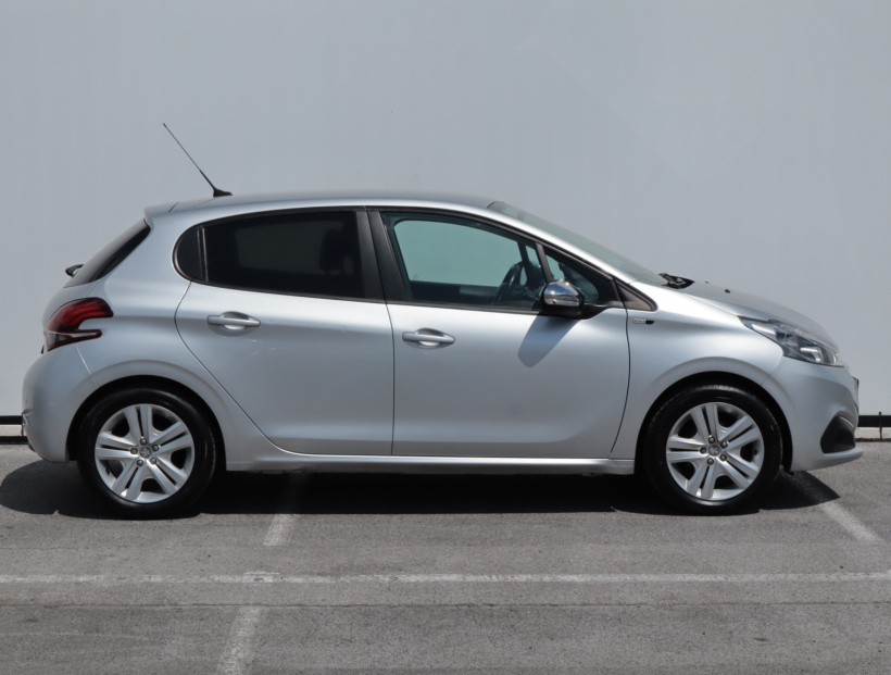Peugeot 208, 2017