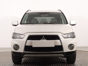 Mitsubishi Outlander - 2011