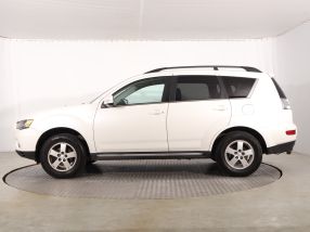 Mitsubishi Outlander - 2011