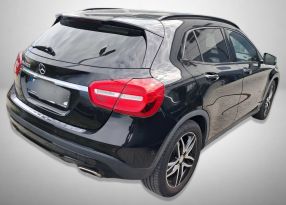 Mercedes-Benz GLA - 2015