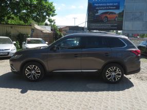 Mitsubishi Outlander - 2017