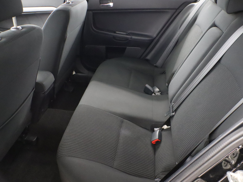 Mitsubishi Lancer, 2016