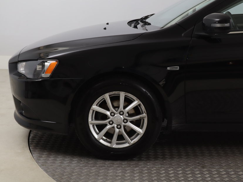 Mitsubishi Lancer, 2016