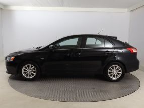 Mitsubishi Lancer - 2015