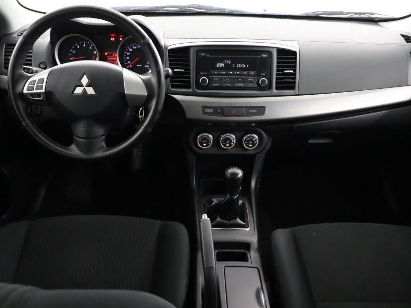 Mitsubishi Lancer, 2016