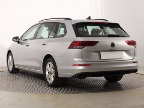 Volkswagen Golf - 2021