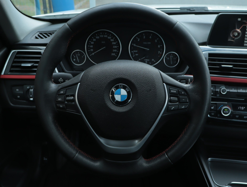 BMW 3