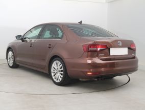 Volkswagen Jetta - 2016