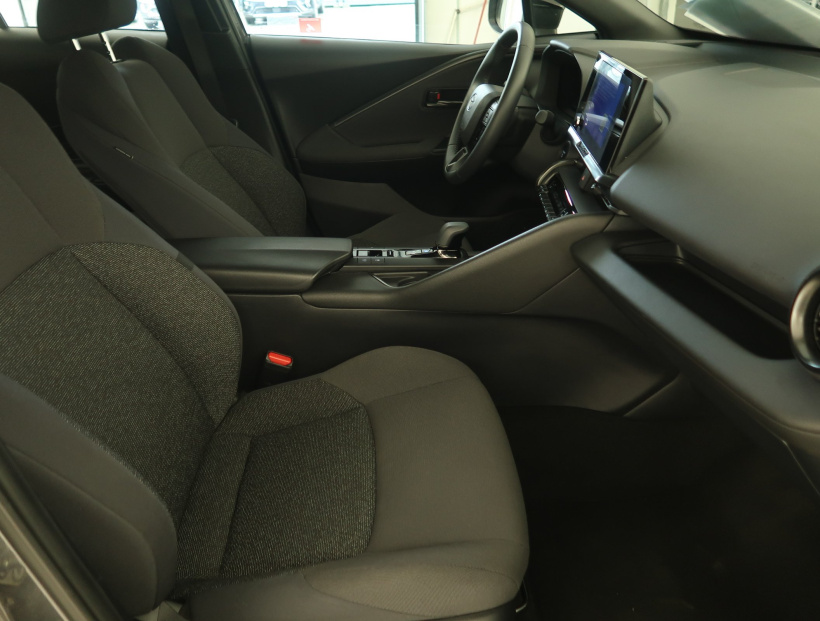 Toyota C-HR, 2024
