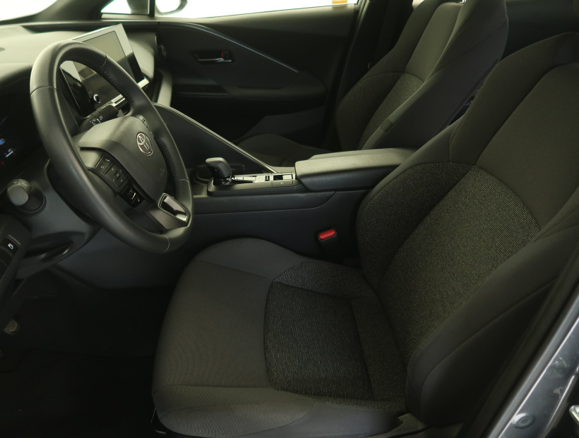 Toyota C-HR, 2024