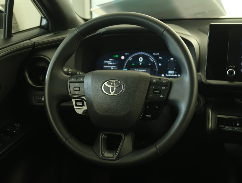 Toyota C-HR, 2024