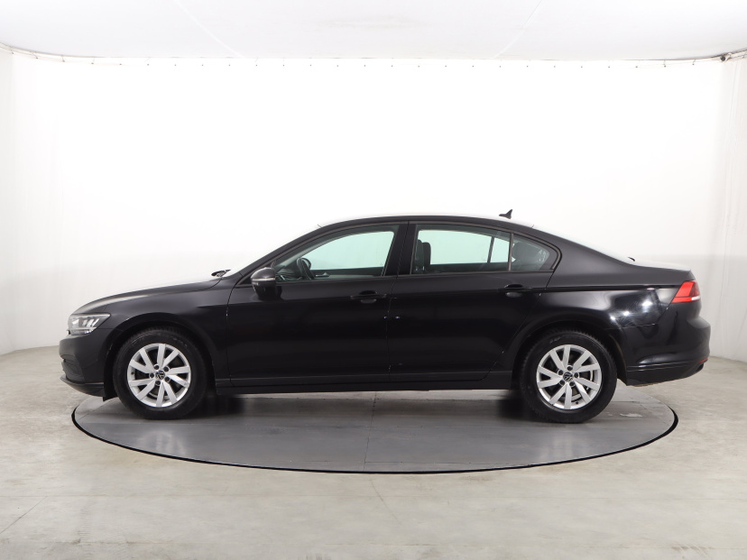 Volkswagen Passat, 2020