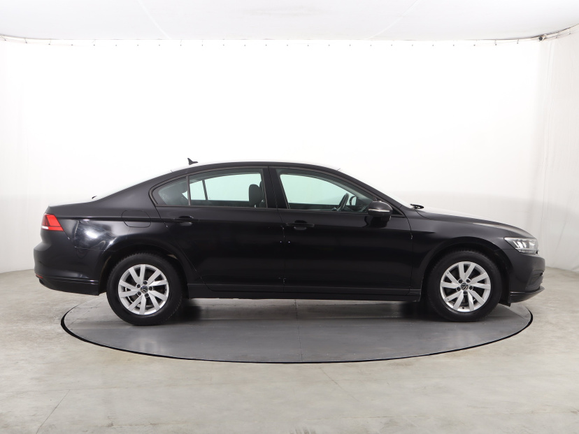 Volkswagen Passat, 2020