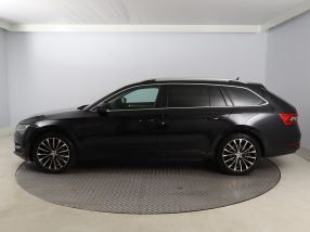 Škoda Superb - 2022