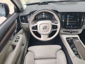 Volvo V90 Cross Country - 2021