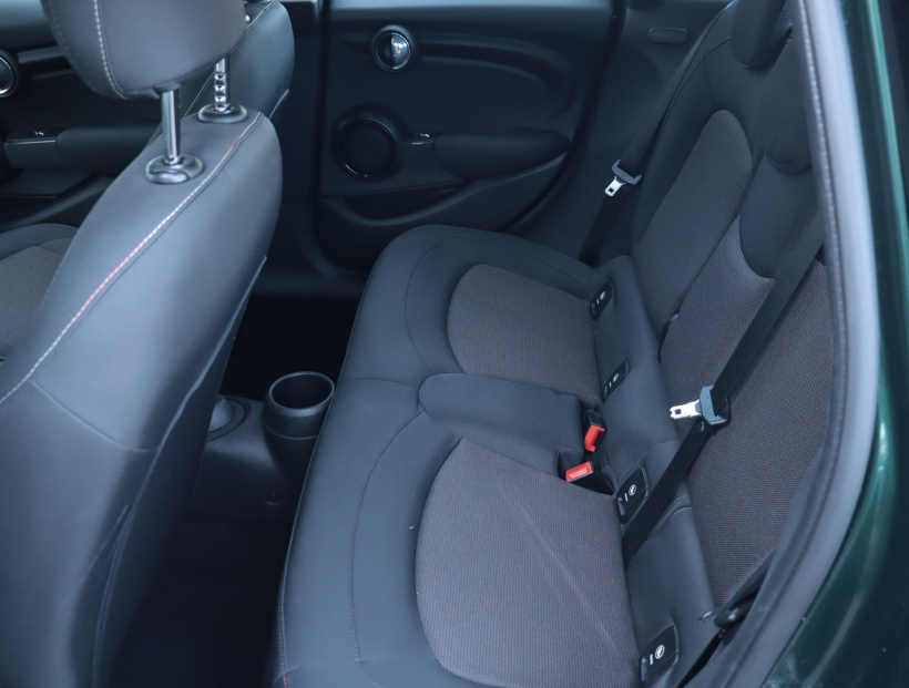MINI 5-door, 2018