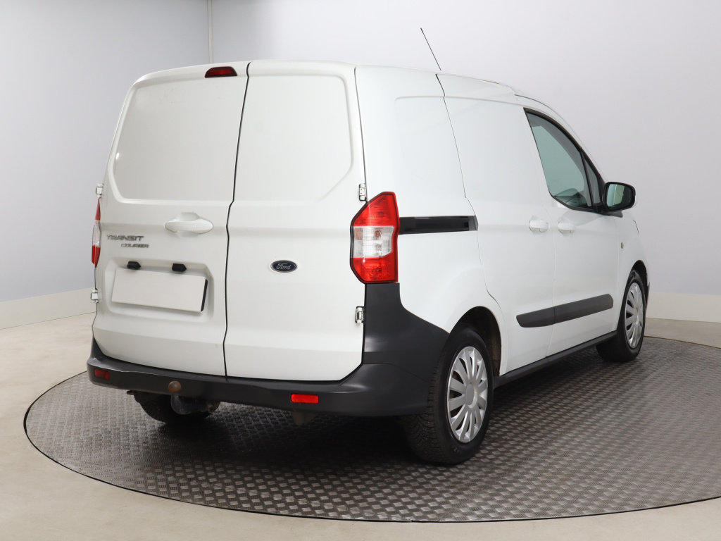 Ford Transit Courier