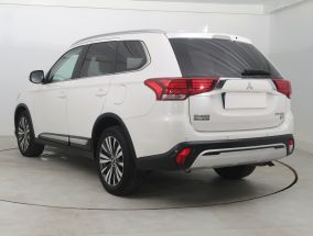 Mitsubishi Outlander - 2019