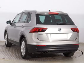 Volkswagen Tiguan - 2017