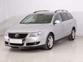Volkswagen Passat - 2010