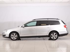 Volkswagen Passat - 2010