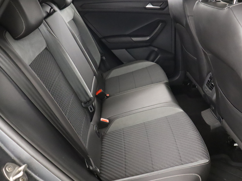 Volkswagen T-Roc, 2019