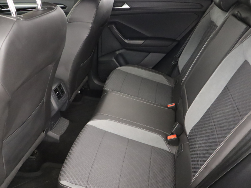 Volkswagen T-Roc, 2019