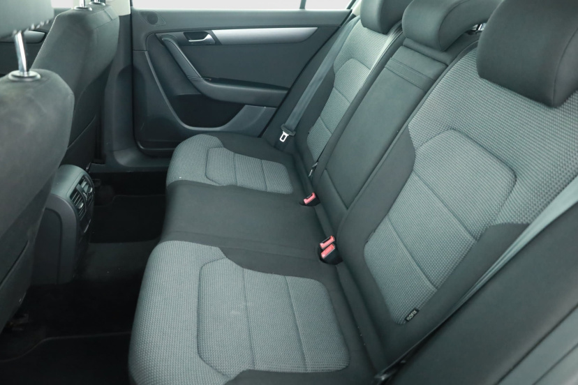 Volkswagen Passat, 2013