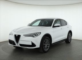 Alfa Romeo Stelvio - 2017