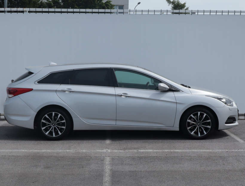 Hyundai i40, 2016