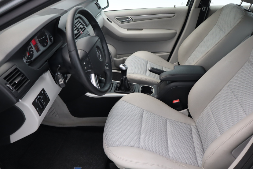 Mercedes-Benz B, 2011