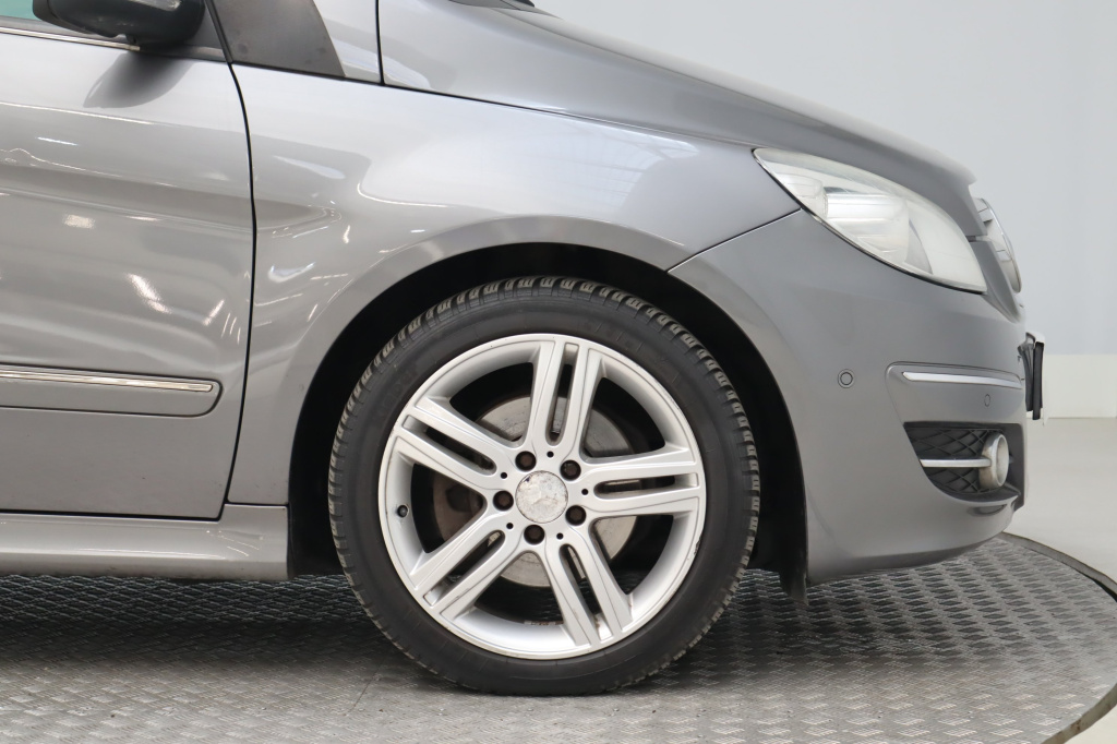 Mercedes-Benz B
