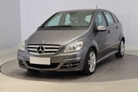 Mercedes-Benz B - 2011