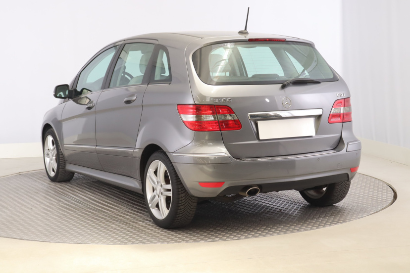 Mercedes-Benz B, 2011