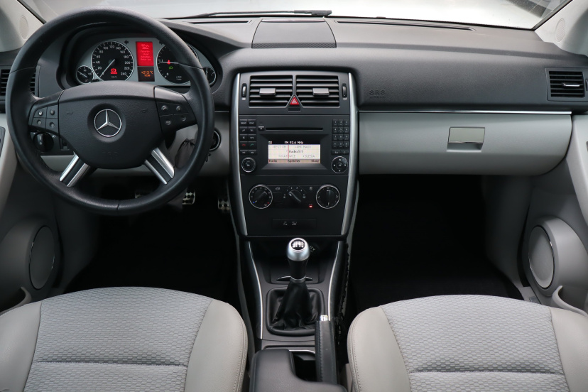 Mercedes-Benz B, 2011