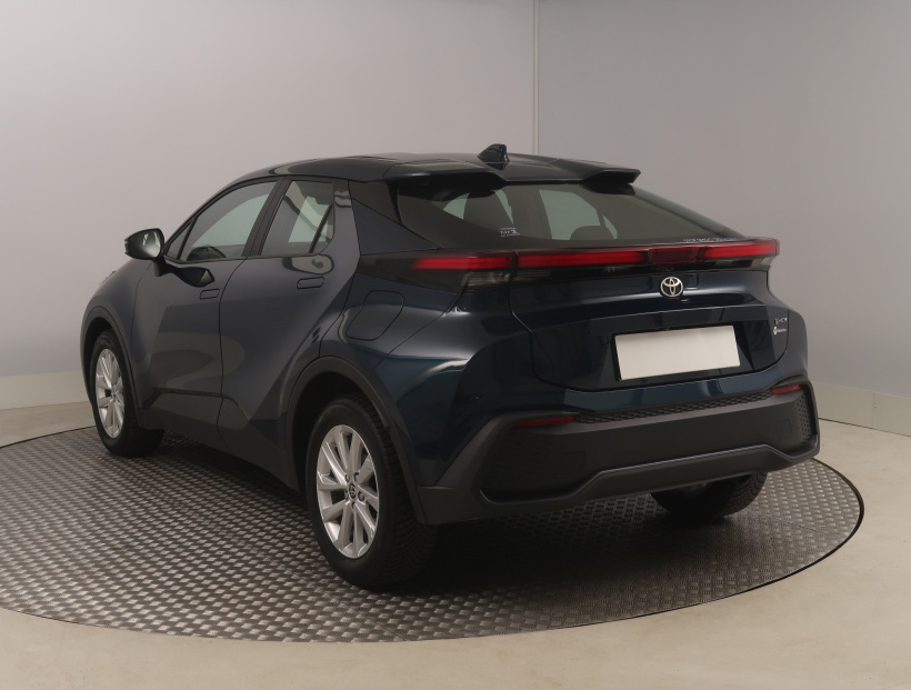 Toyota C-HR, 2024