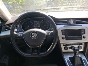 Volkswagen Passat - 2015