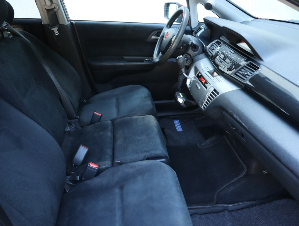 Honda FR-V