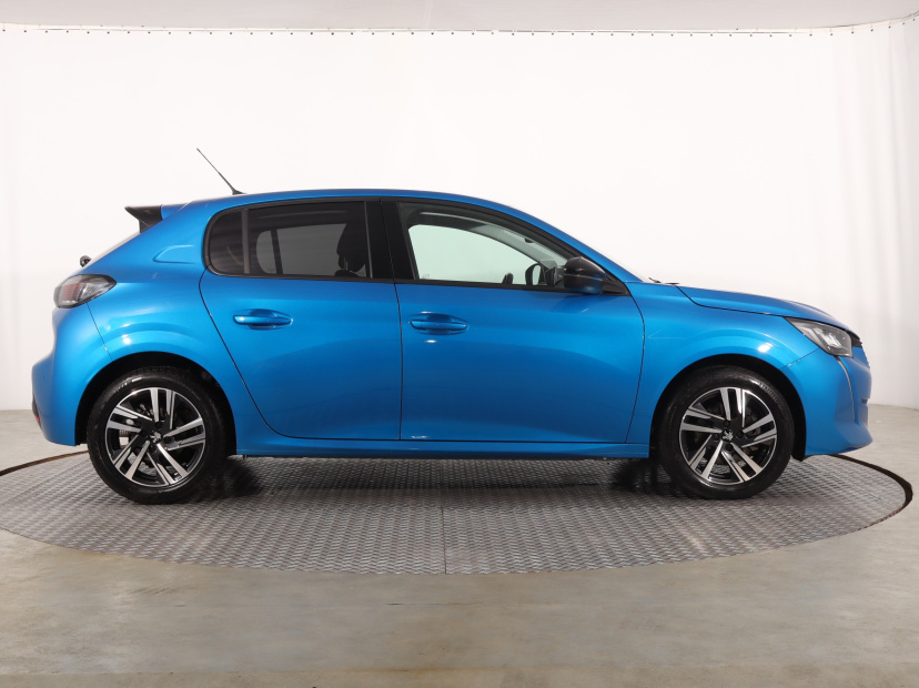 Peugeot 208, 2022