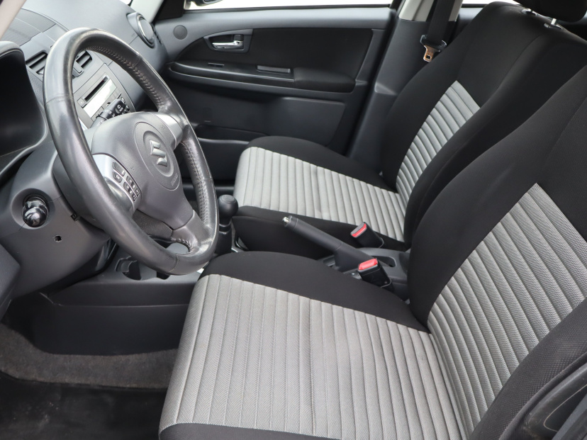 Suzuki SX4, 2011
