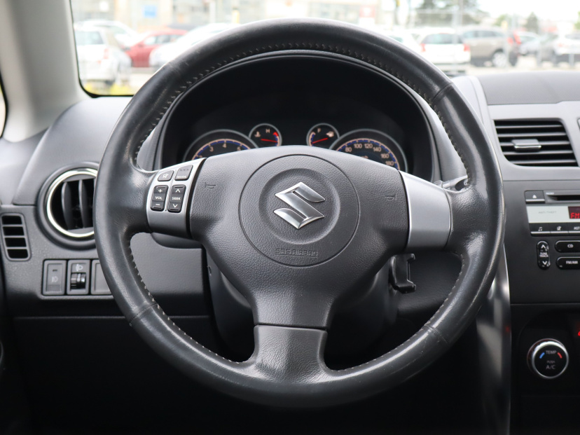 Suzuki SX4, 2011
