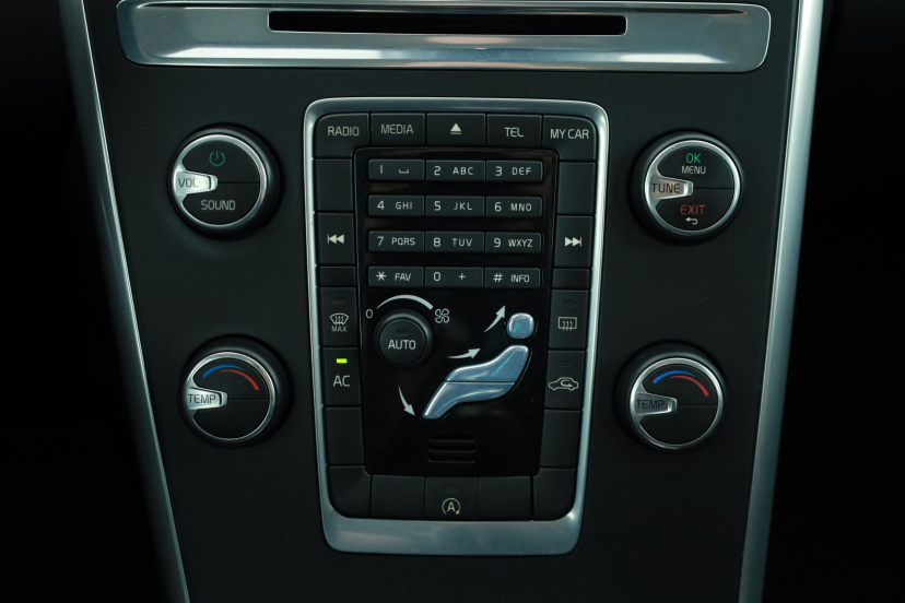Volvo XC60, 2015