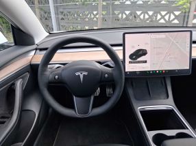 Tesla Model 3 - 2021
