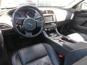 Jaguar XE - 2015